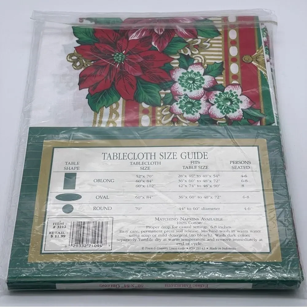 Vintage Town & Country Oblong Poinsettia Holiday Cotton Fabric Tablecloth 60x84